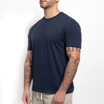 Marineblaues T-Shirt mit Rundhals