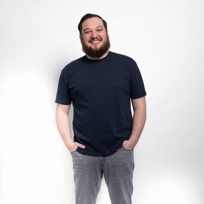 Marineblaues T-Shirt mit Rundhals