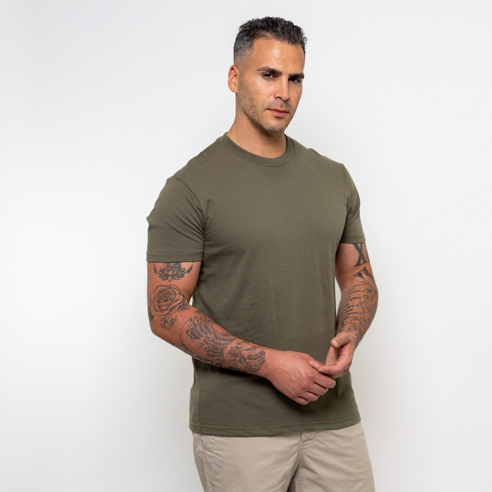 Olivgrünes Rundhals-T-Shirt