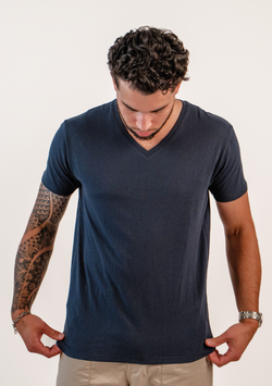 Marineblaue V-Ausschnitt T-Shirts