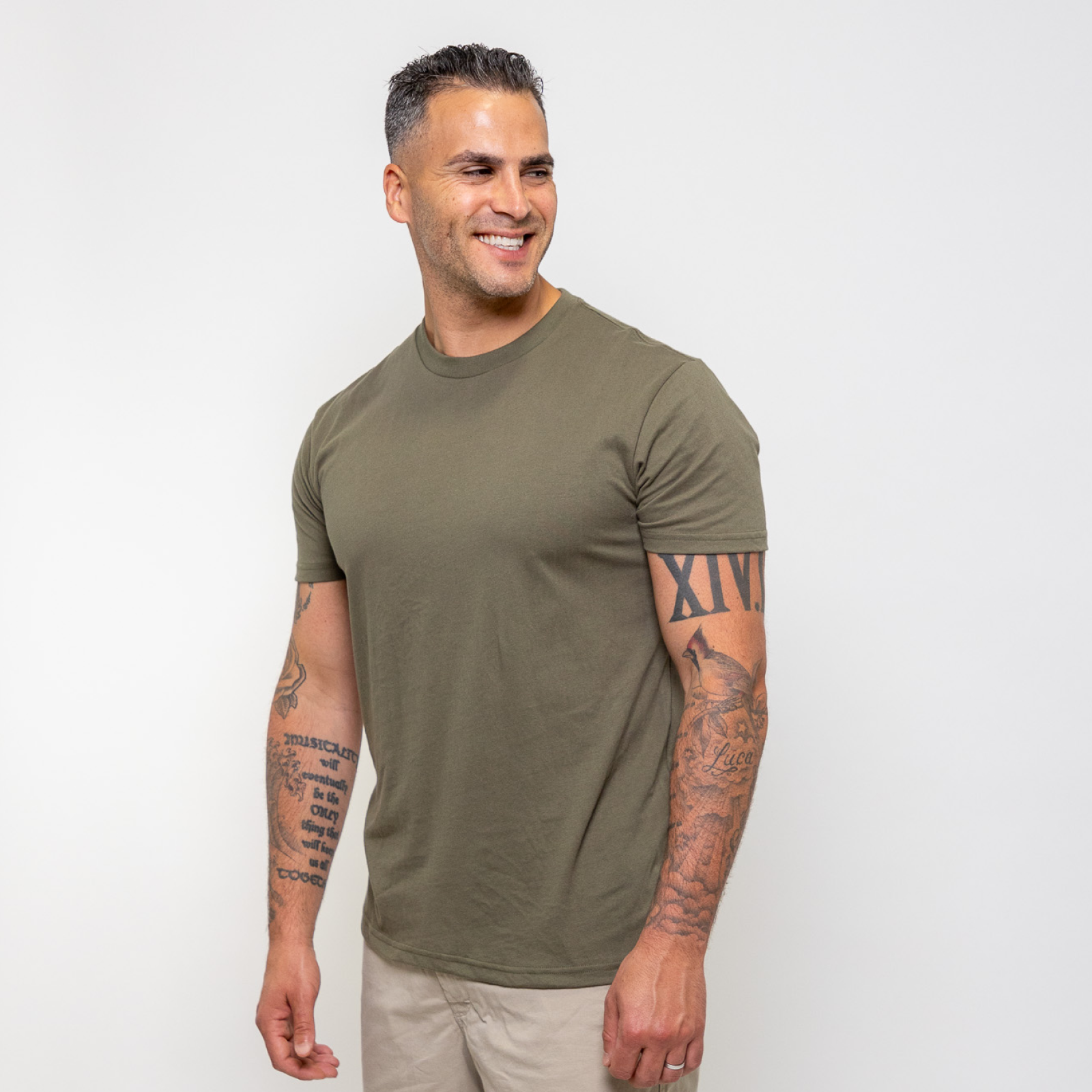 Olivgrünes Rundhals-T-Shirt