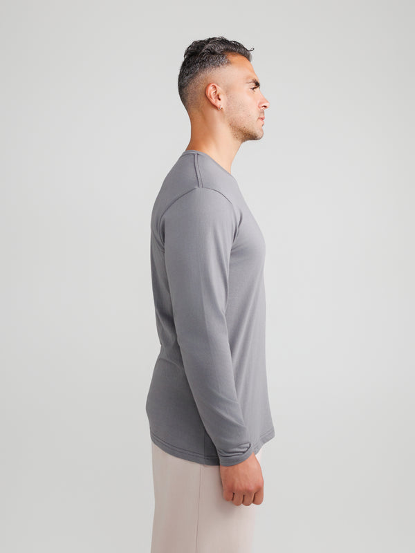 Dunkelgraues Langarmshirt